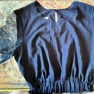 💄Vintage CaliforniaLooks Navy Blue Stripe Dress with Lace Flutter Sleeves